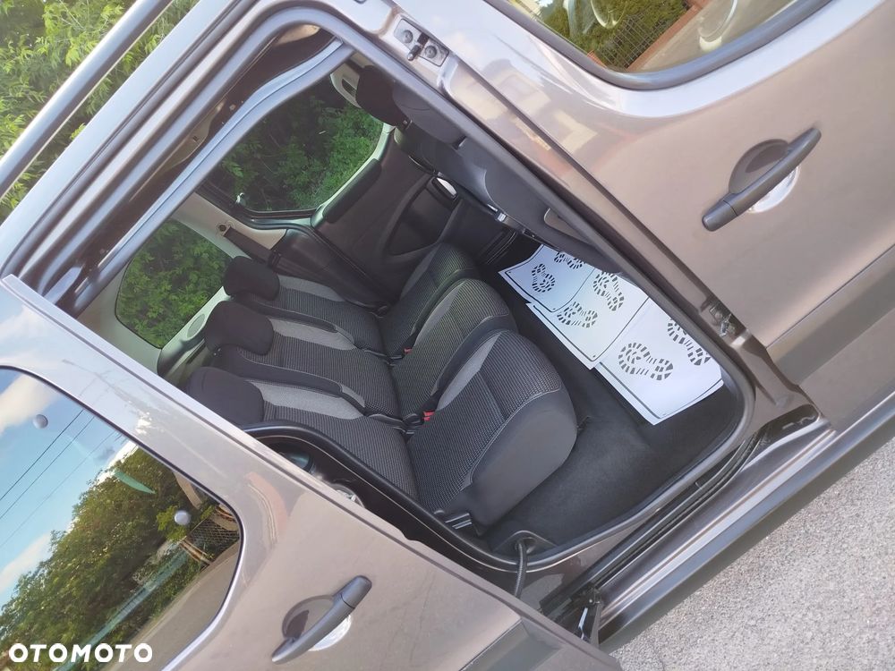 Peugeot Partner 1.6 BlueHDi Outdoor S&S - 22