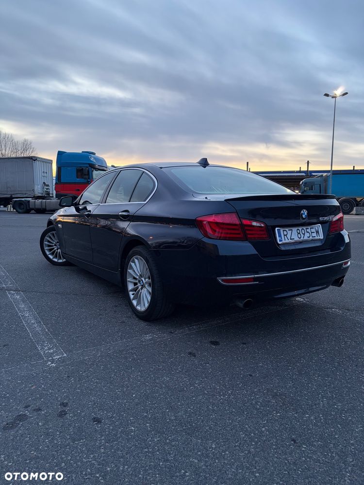 BMW Seria 5 535i Luxury Line - 3