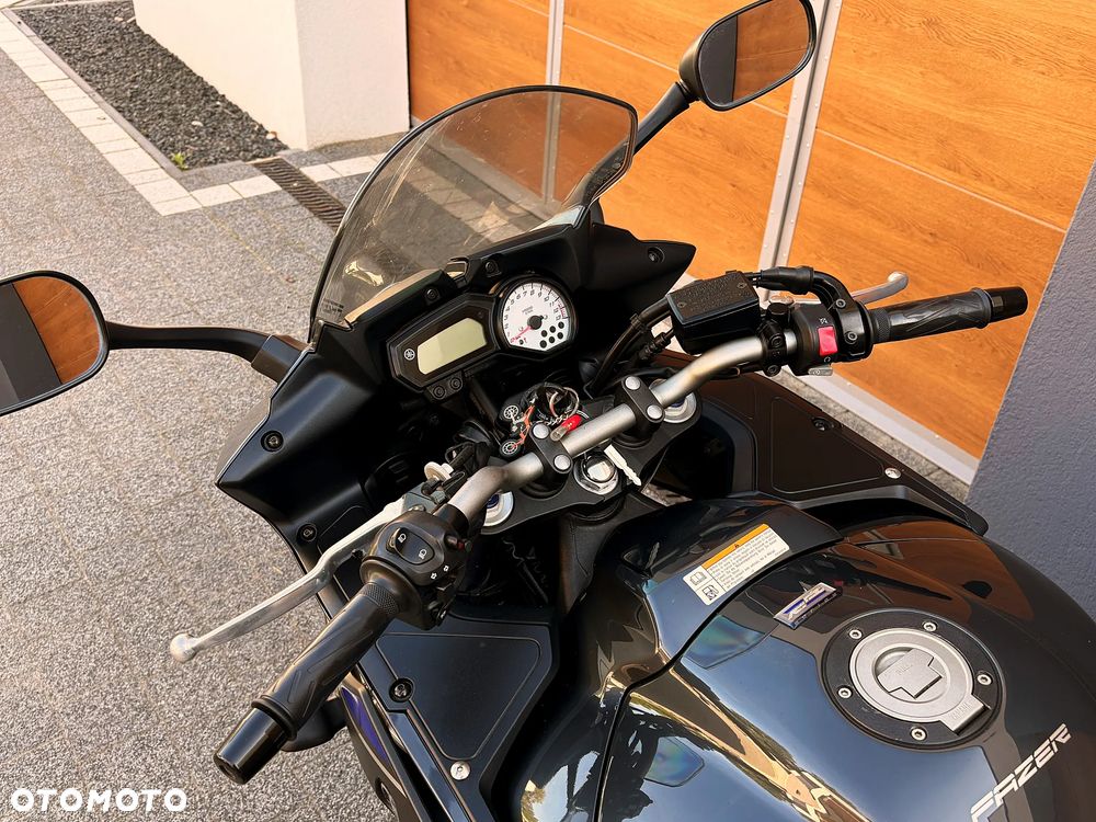 Yamaha FZ8 - 7