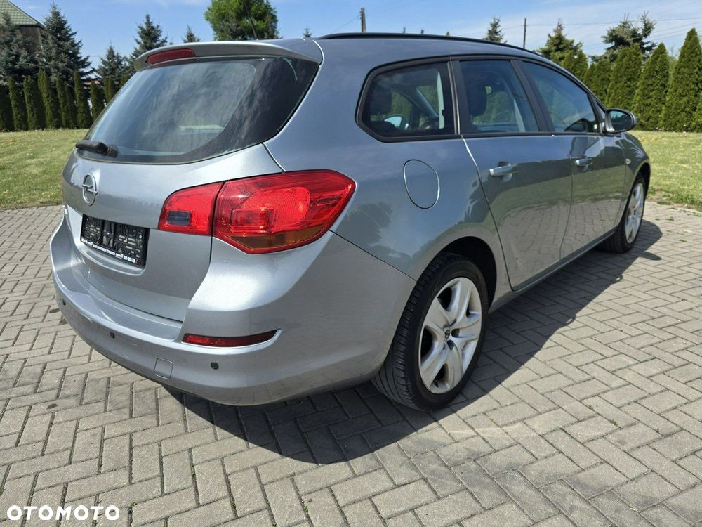 Opel Astra - 10