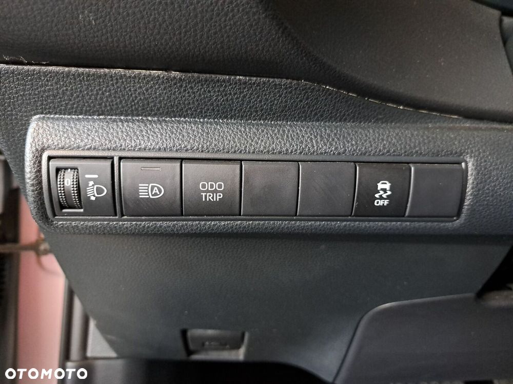 Toyota Corolla 1.8 Hybrid Comfort - 35