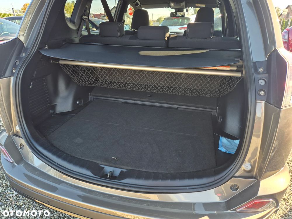 Toyota RAV4 Hybrid Premium 4x2 - 35