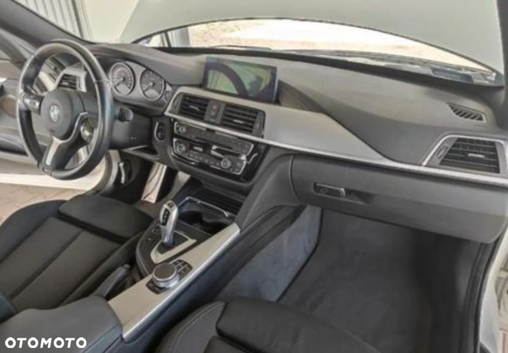 BMW Seria 3 320i GPF - 2