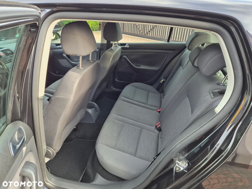 Volkswagen Golf 1.6 Comfortline - 15