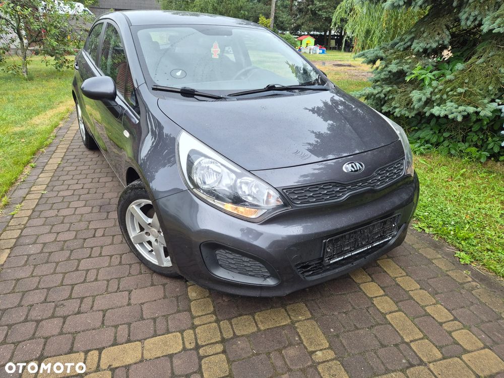 Kia Rio - 2