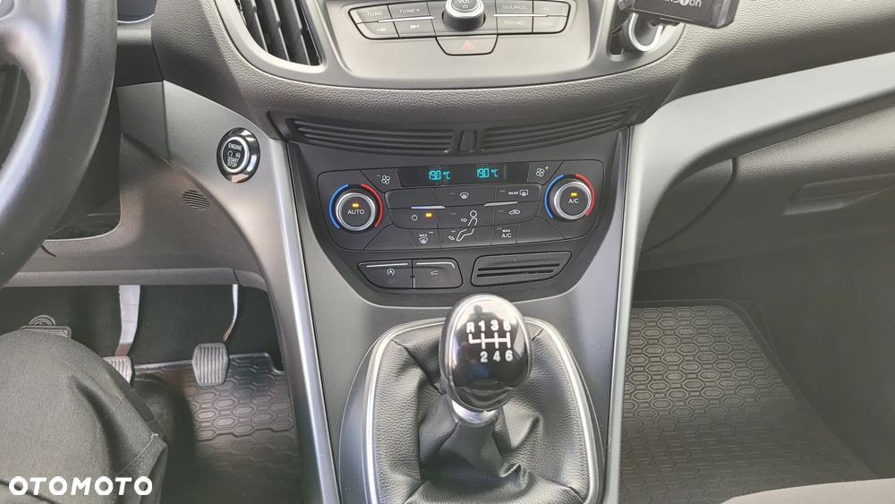 Ford Kuga 1.5 EcoBoost FWD Titanium ASS - 9