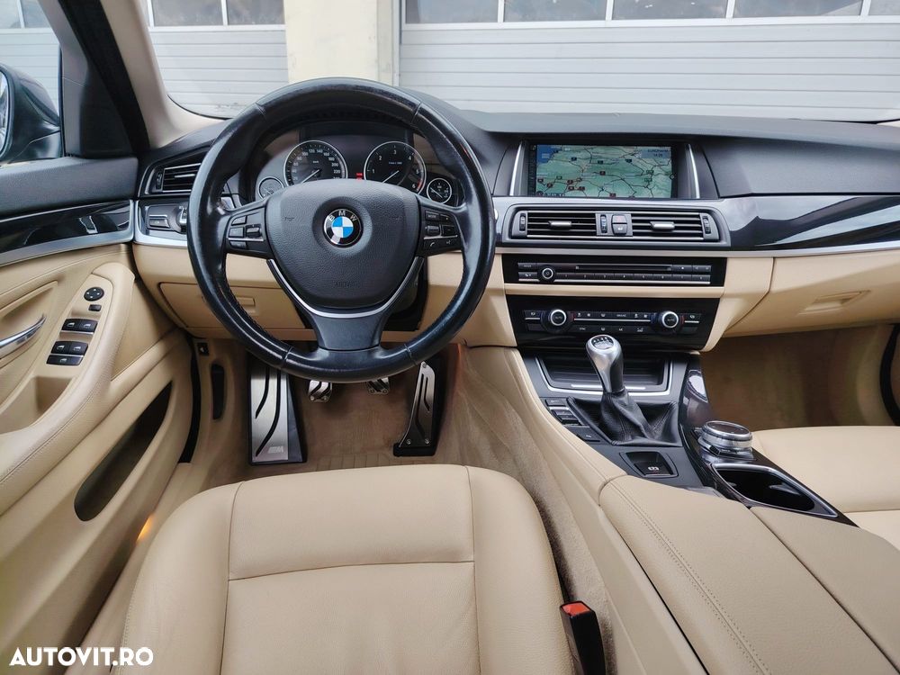 BMW Seria 5 520d Touring Luxury Line - 21