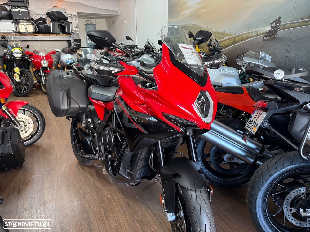 MV Agusta Turismo Veloce Rosso Aniversário 75 - 35