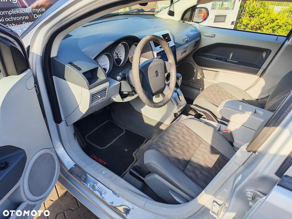 Dodge Caliber - 15