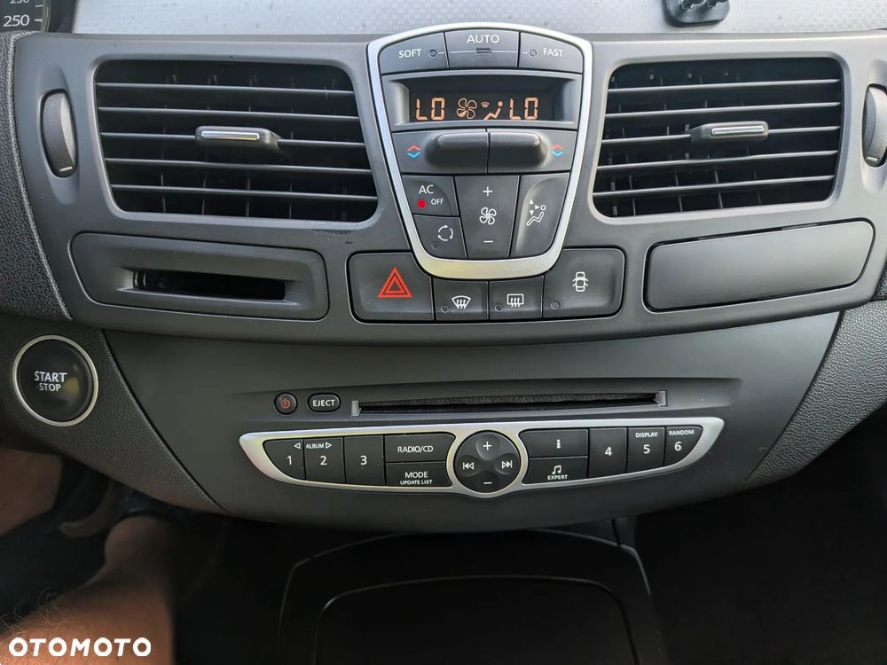 Renault Laguna 2.0 Privilege - 28
