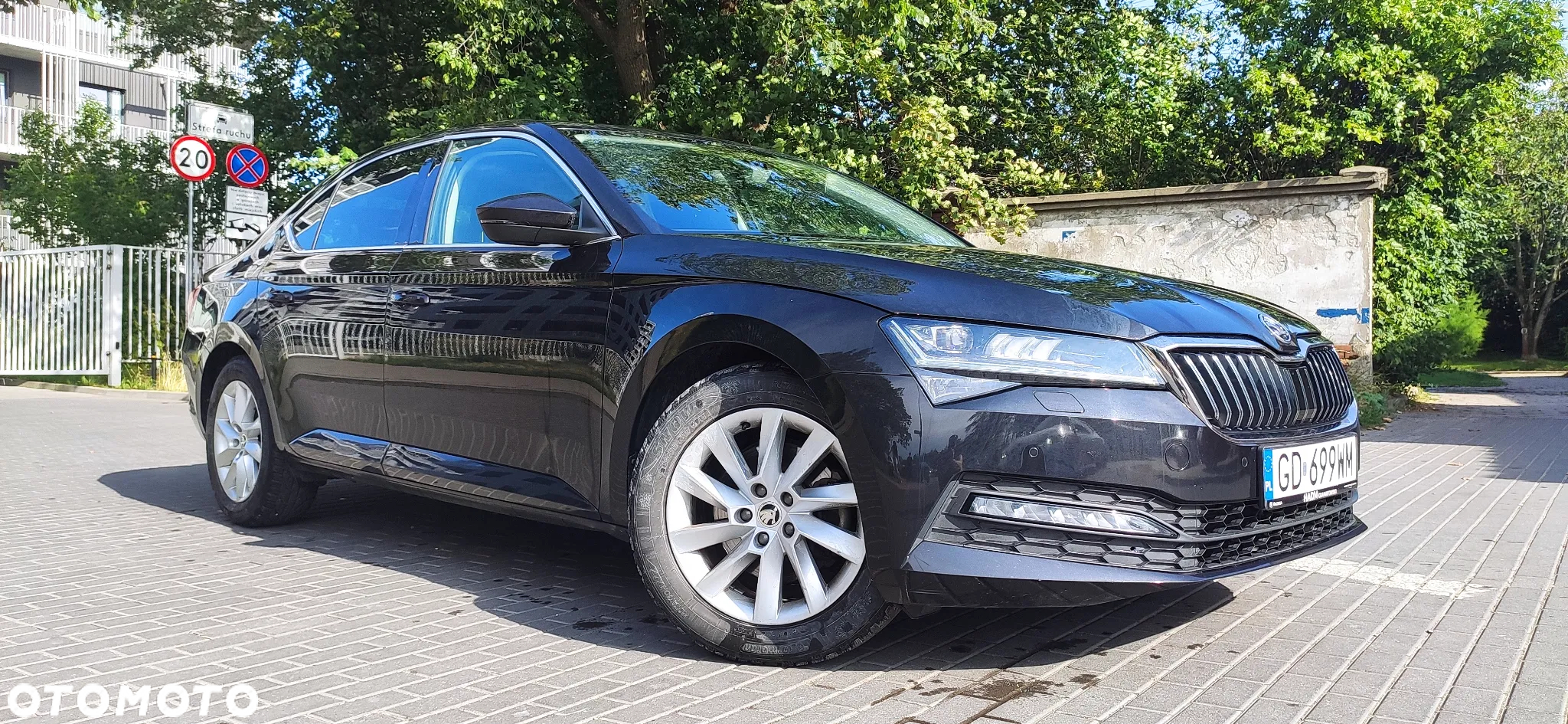 Skoda Superb 2.0 TDI SCR Ambition DSG - 4