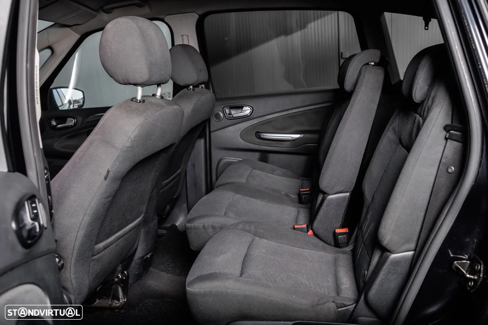 Ford S-Max 2.0 TDCi Titanium 7L - 7