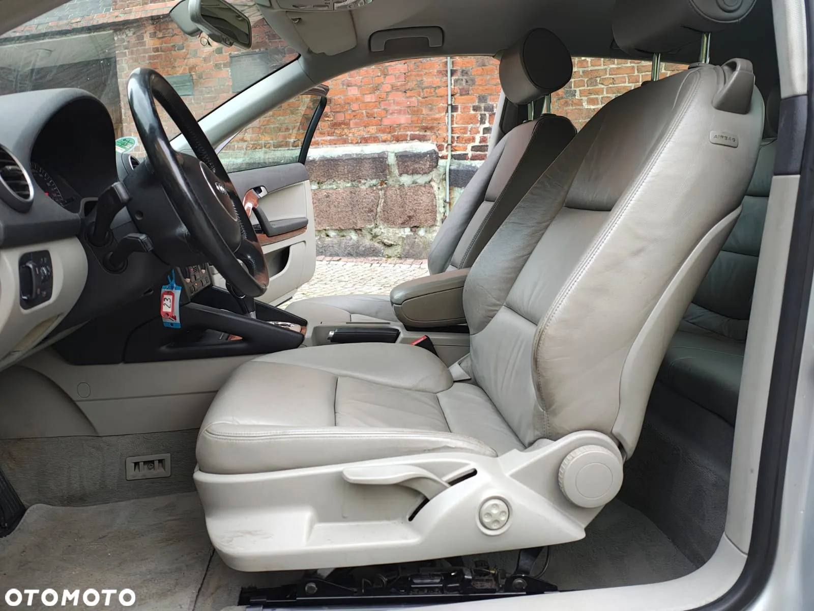 Audi A3 1.6 Ambiente - 28