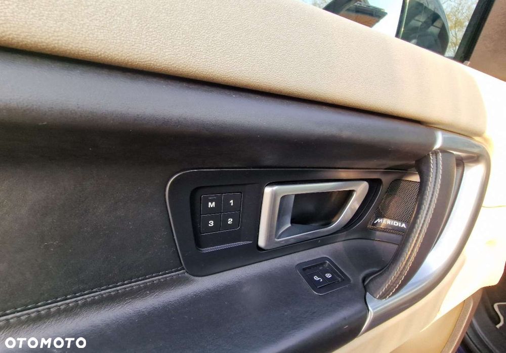 Land Rover Discovery Sport - 32