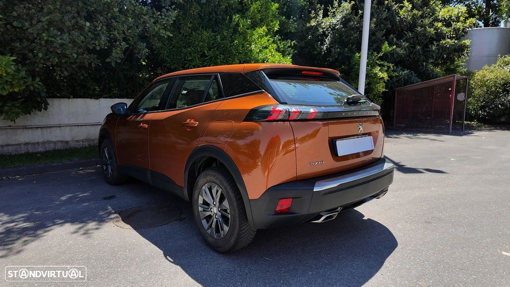 Peugeot 2008 PureTech 130 EAT8 GT - 13