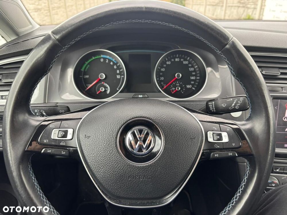 Volkswagen Golf e-Golf - 18