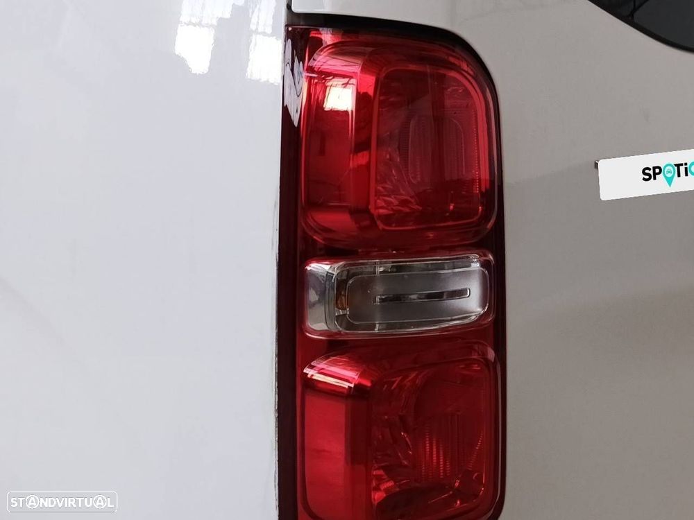 Peugeot Traveller 1.5 BlueHDi L2H1 Standard - 26