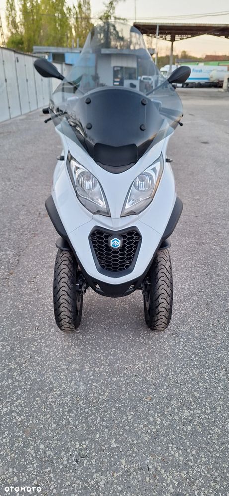 Piaggio MP-3 - 23