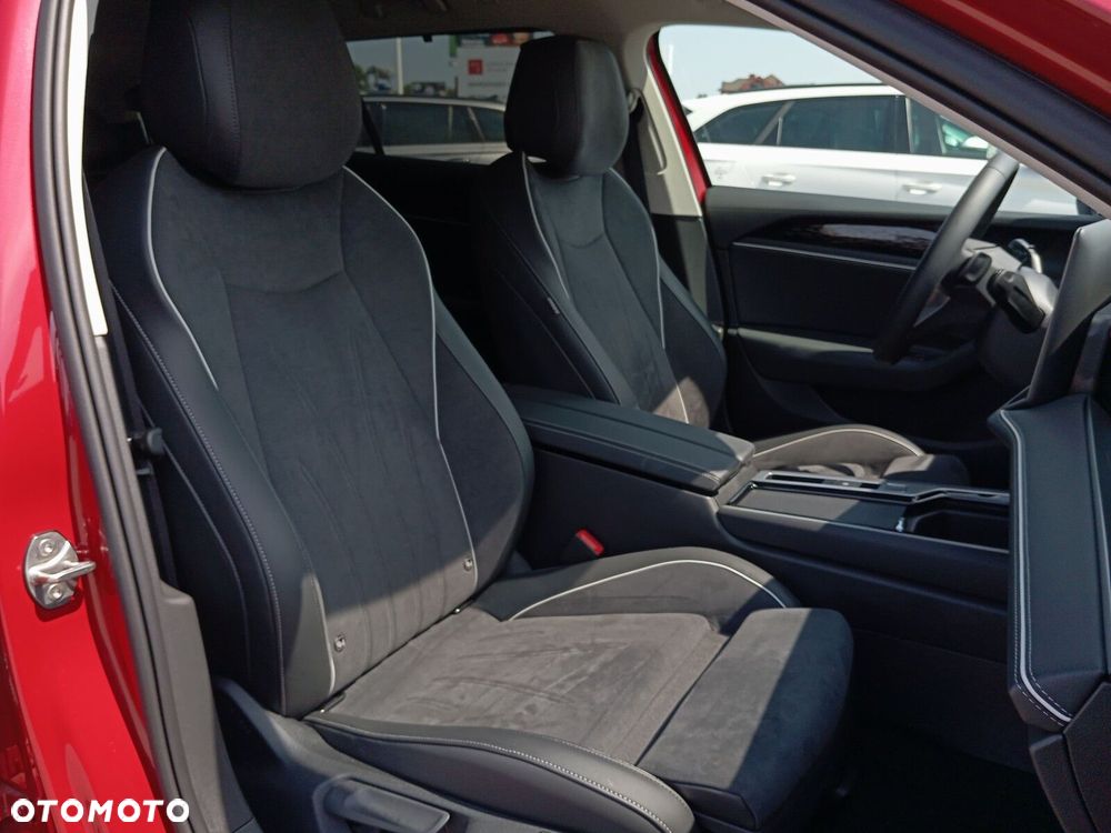 Volkswagen Passat - 12