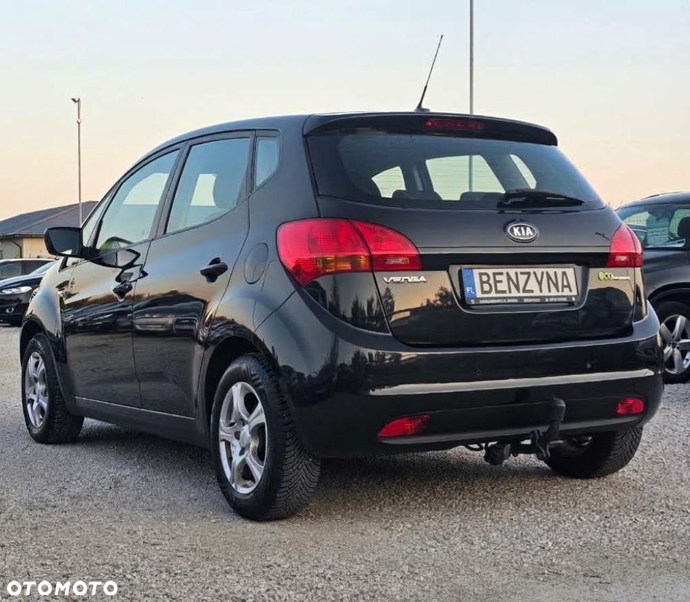 Kia Venga - 5