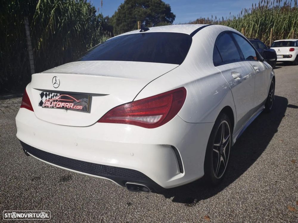 Mercedes-Benz CLA 200 - 30