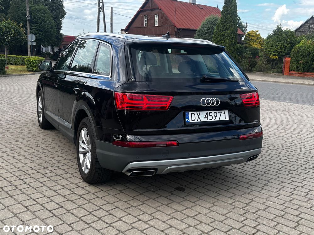 Audi Q7 - 10