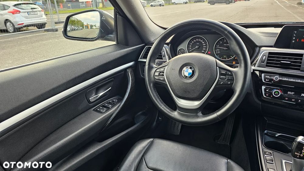 BMW 3GT 330i xDrive Luxury Line - 14