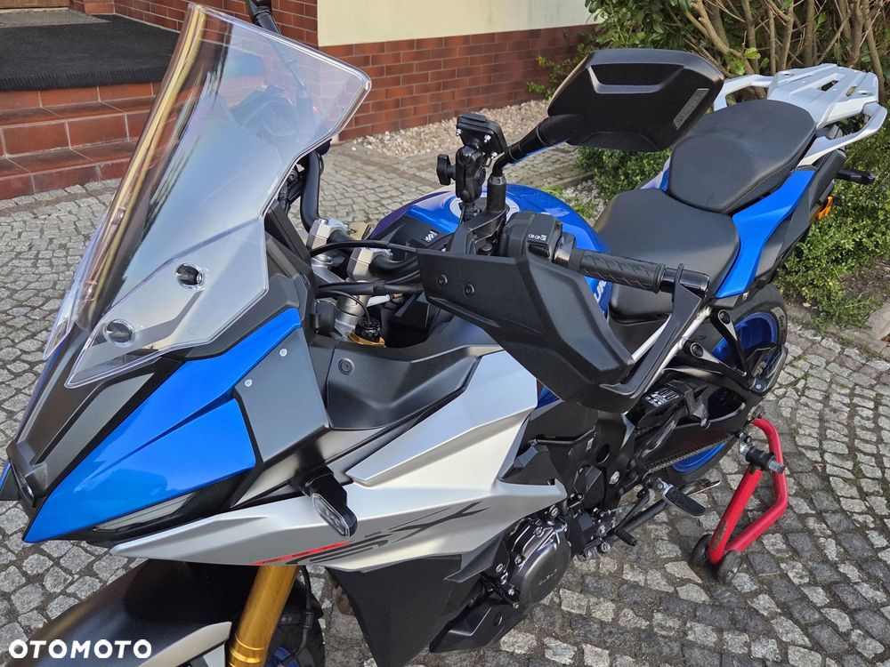 Suzuki GSX - 25