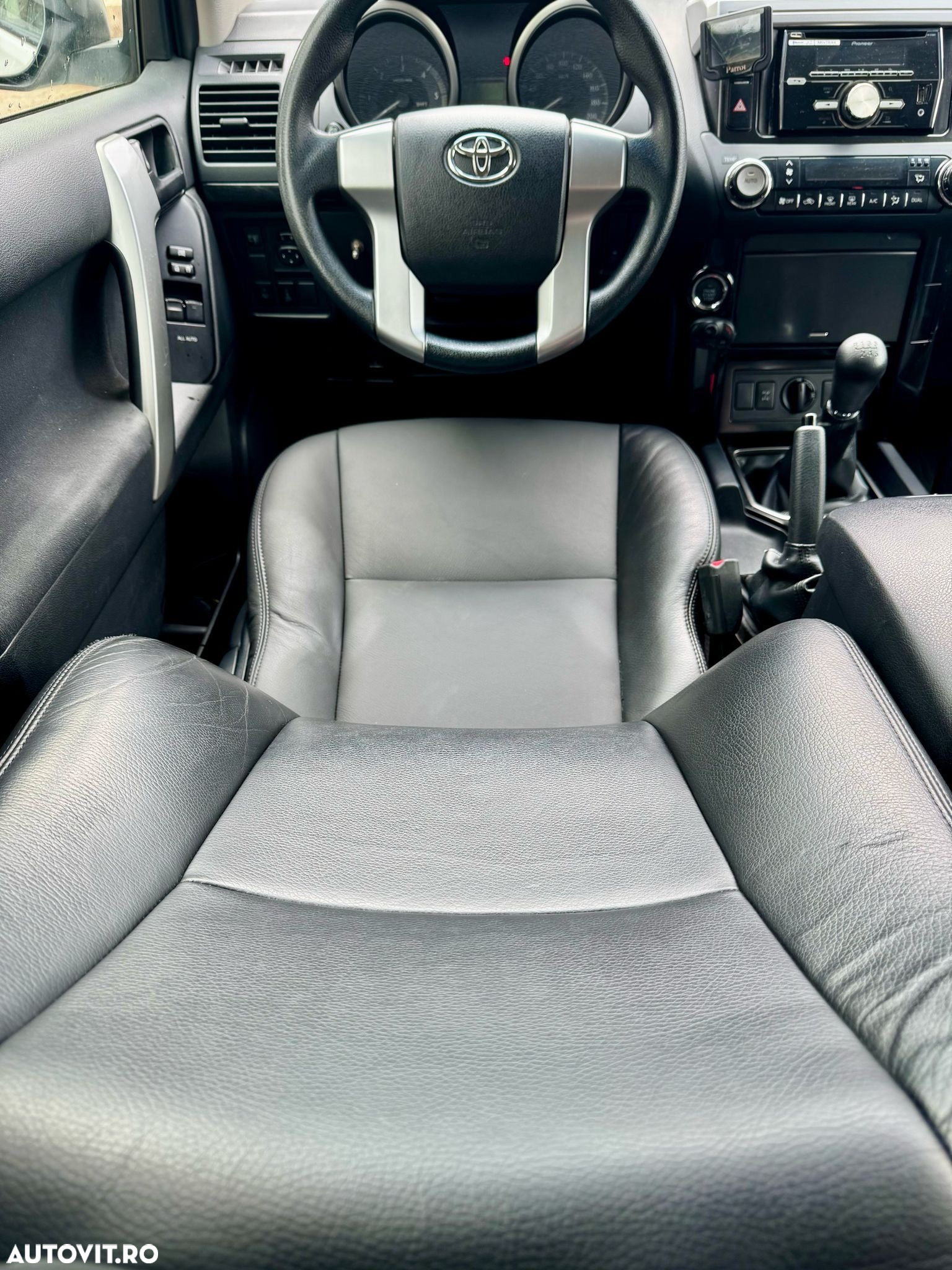 Toyota Land Cruiser - 6