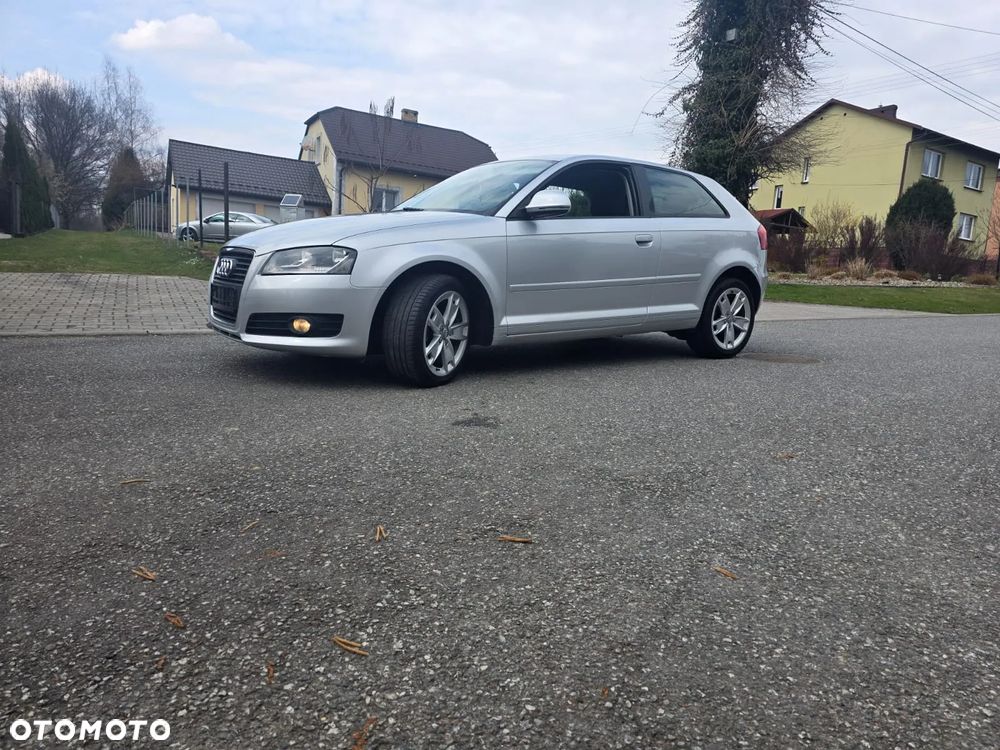 Audi A3 3-drzwiowe 1.6 Ambition - 19