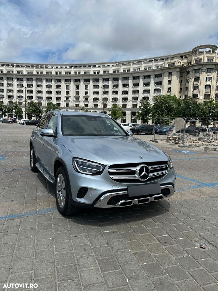 Mercedes-Benz GLC - 24