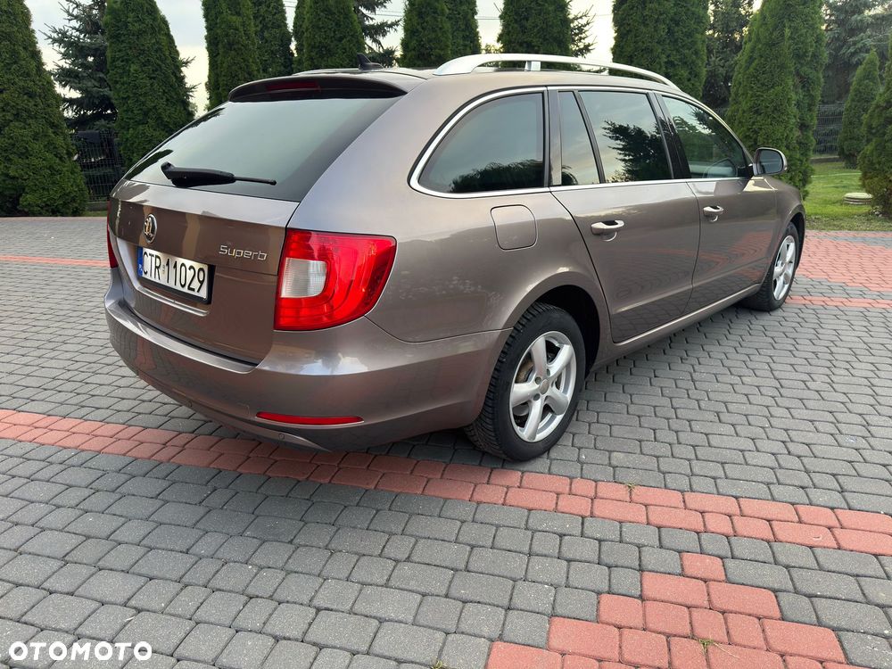 Skoda Superb 2.0 TDI Ambition DSG - 7