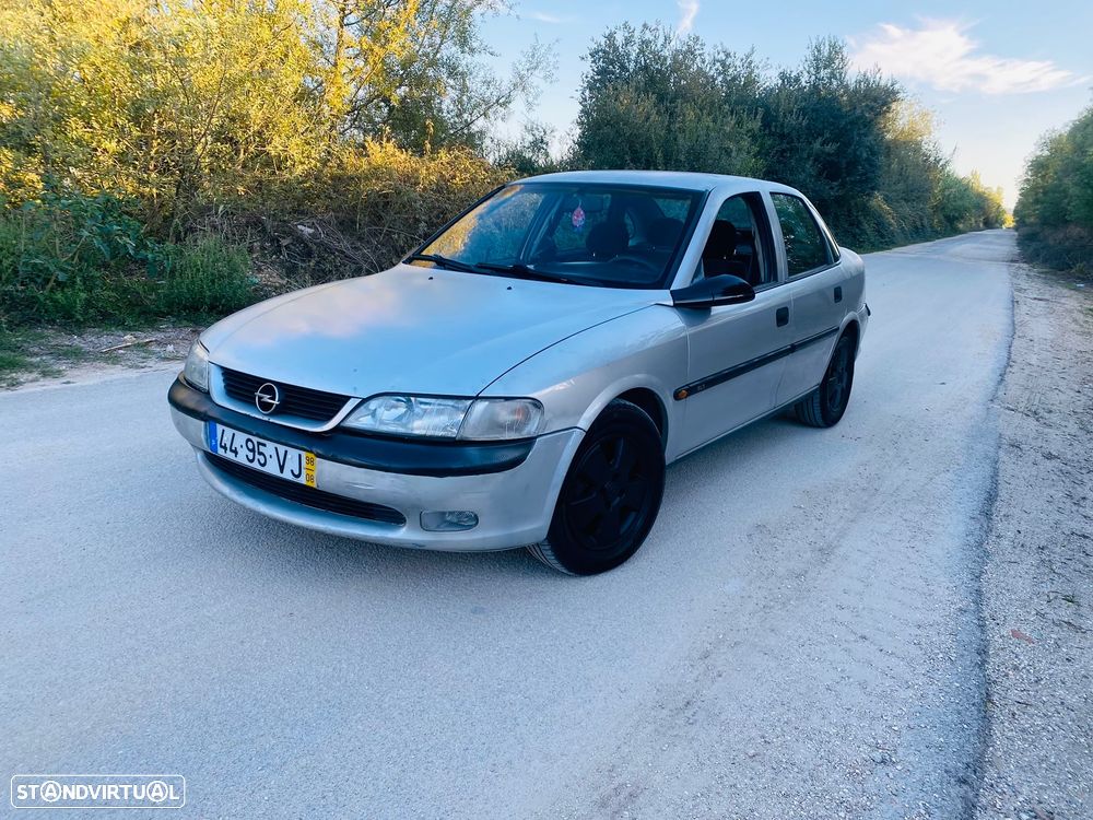 Opel Vectra 2.0 DTi 100 - 4