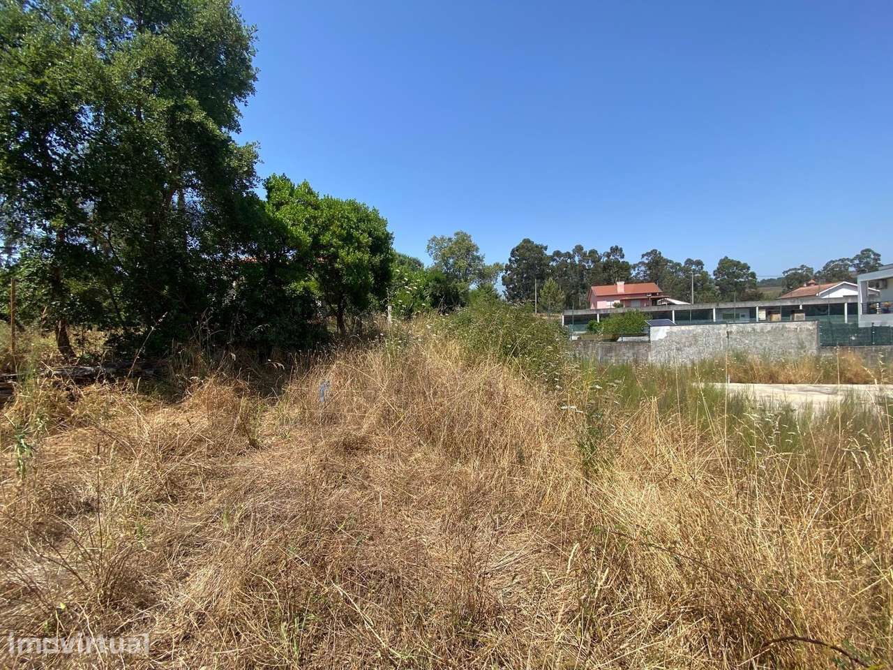 Terreno com Projeto Aprovado para Moradia Térrea - Grande imagem: 3/23