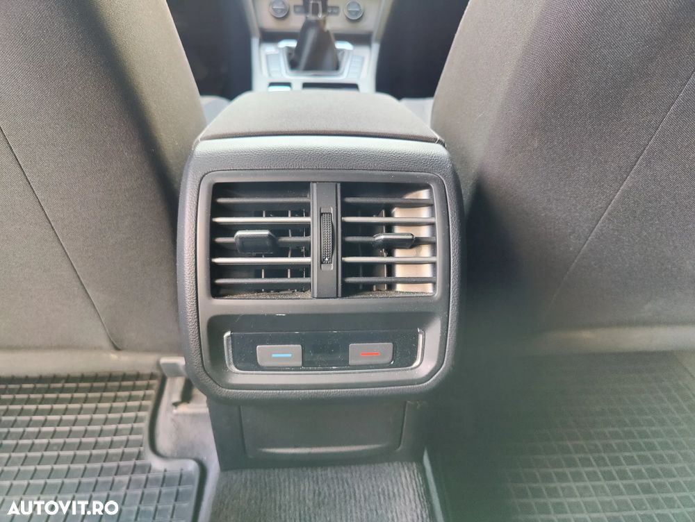 Volkswagen Passat 2.0 TDI Trendline - 10