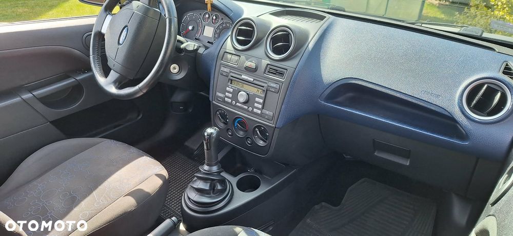 Ford Fiesta 1.6 TDCi Trend - 6
