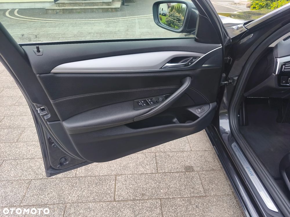 BMW Seria 5 520d Modern Line - 10