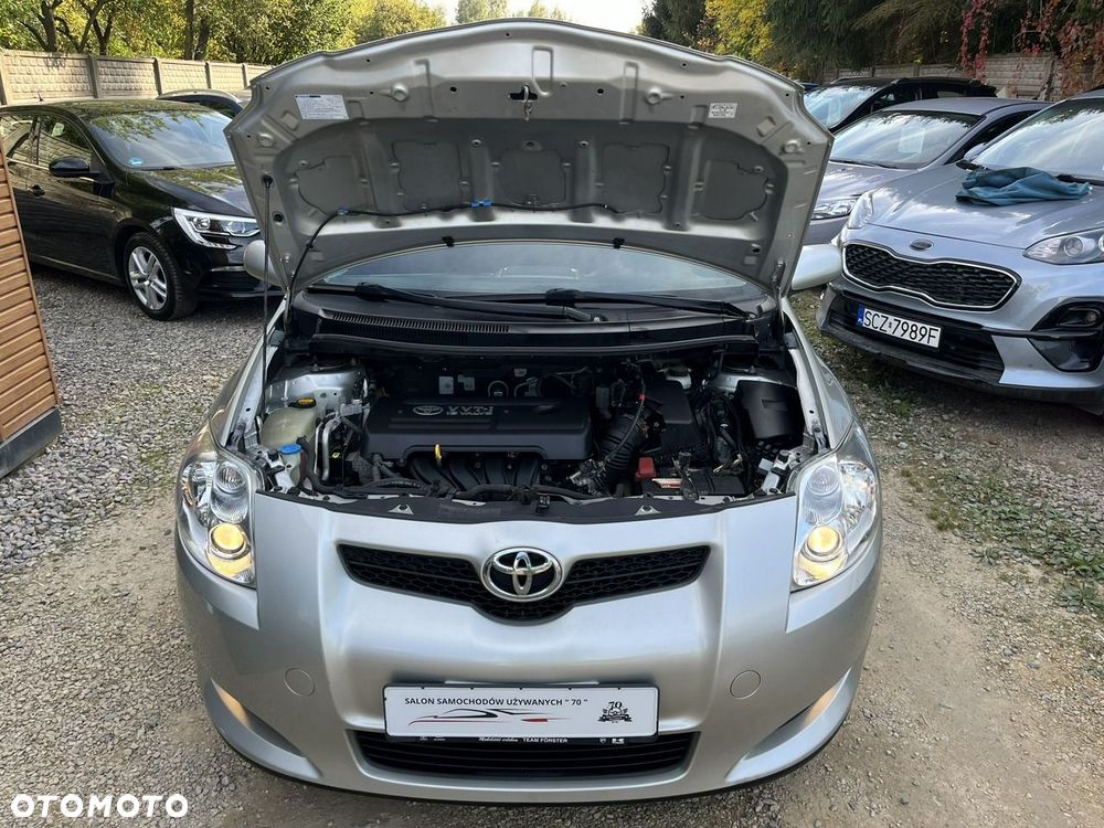 Toyota Auris - 25