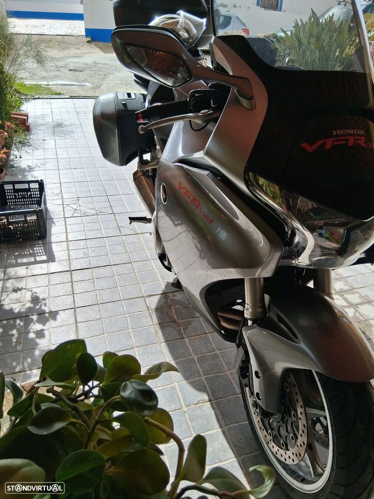 Honda VFR Vfr1200f - 4