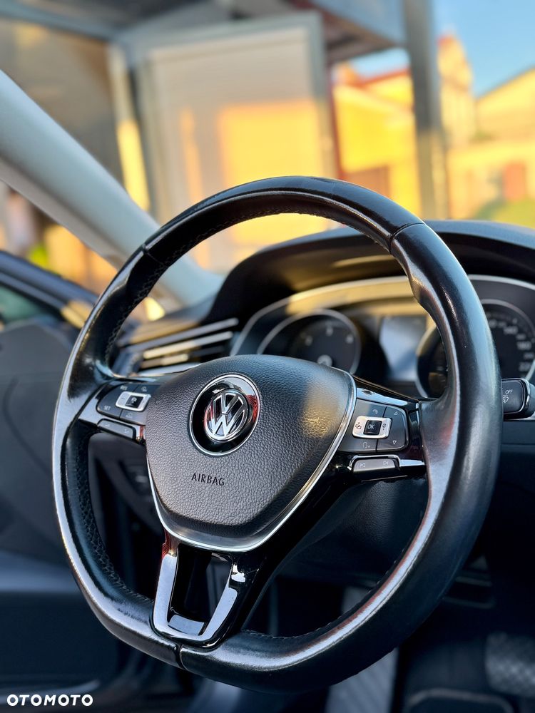 Volkswagen Passat 2.0 TDI BMT Highline DSG7 - 9