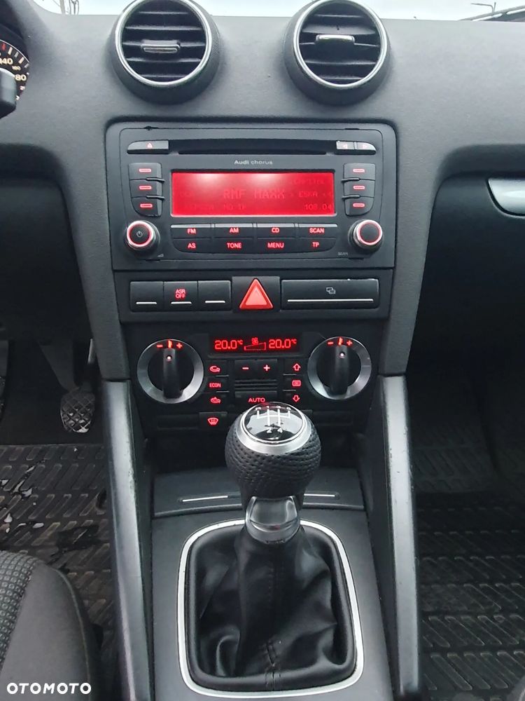 Audi A3 Sportback 1.6 Ambition - 12