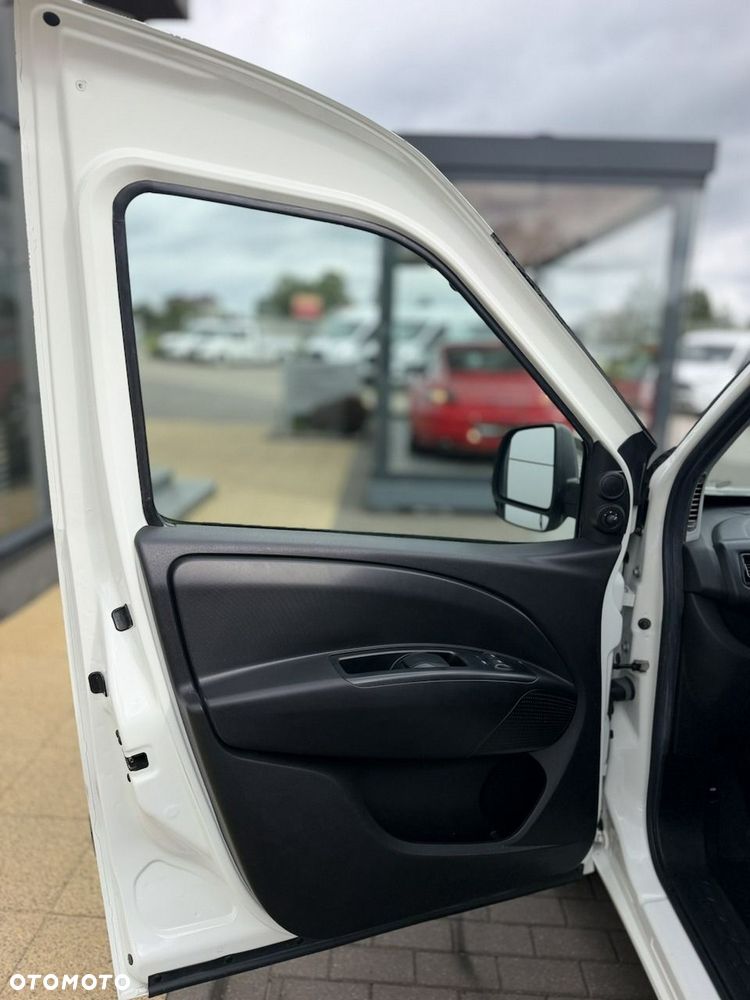 Opel Combo - 17