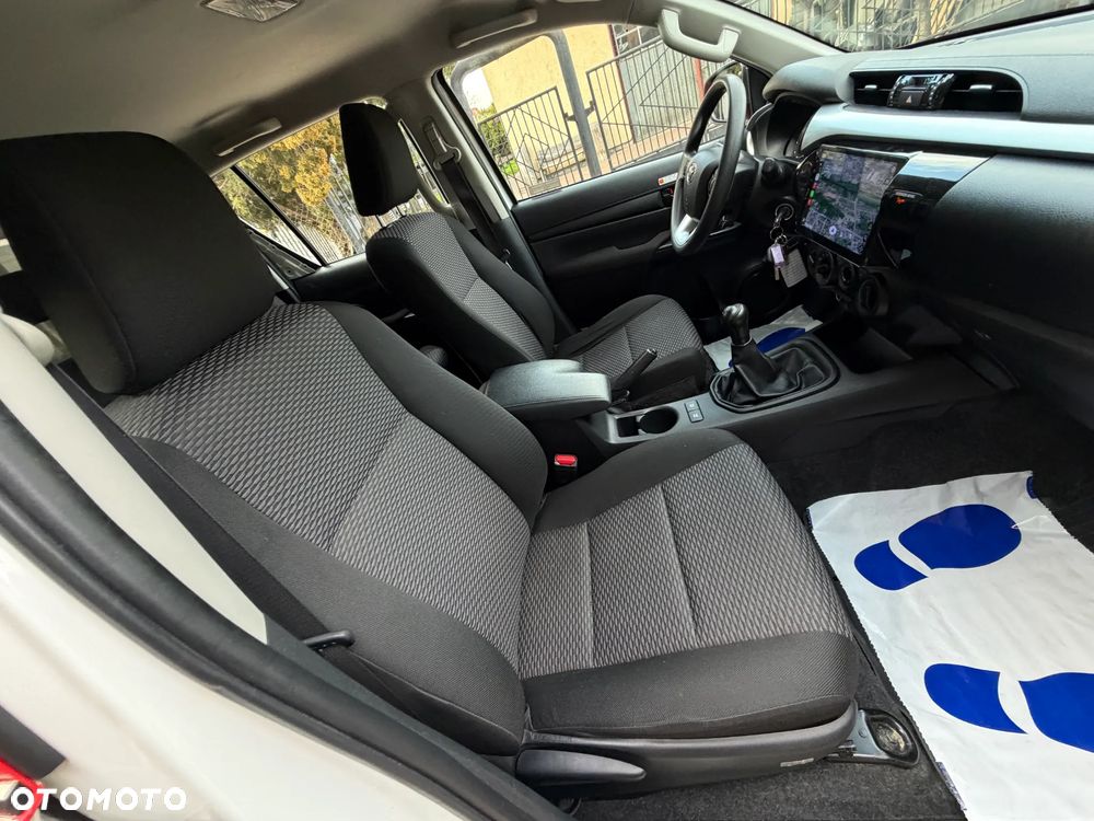 Toyota Hilux 2.4 D-4D Double Cab DLX 4x4 - 13