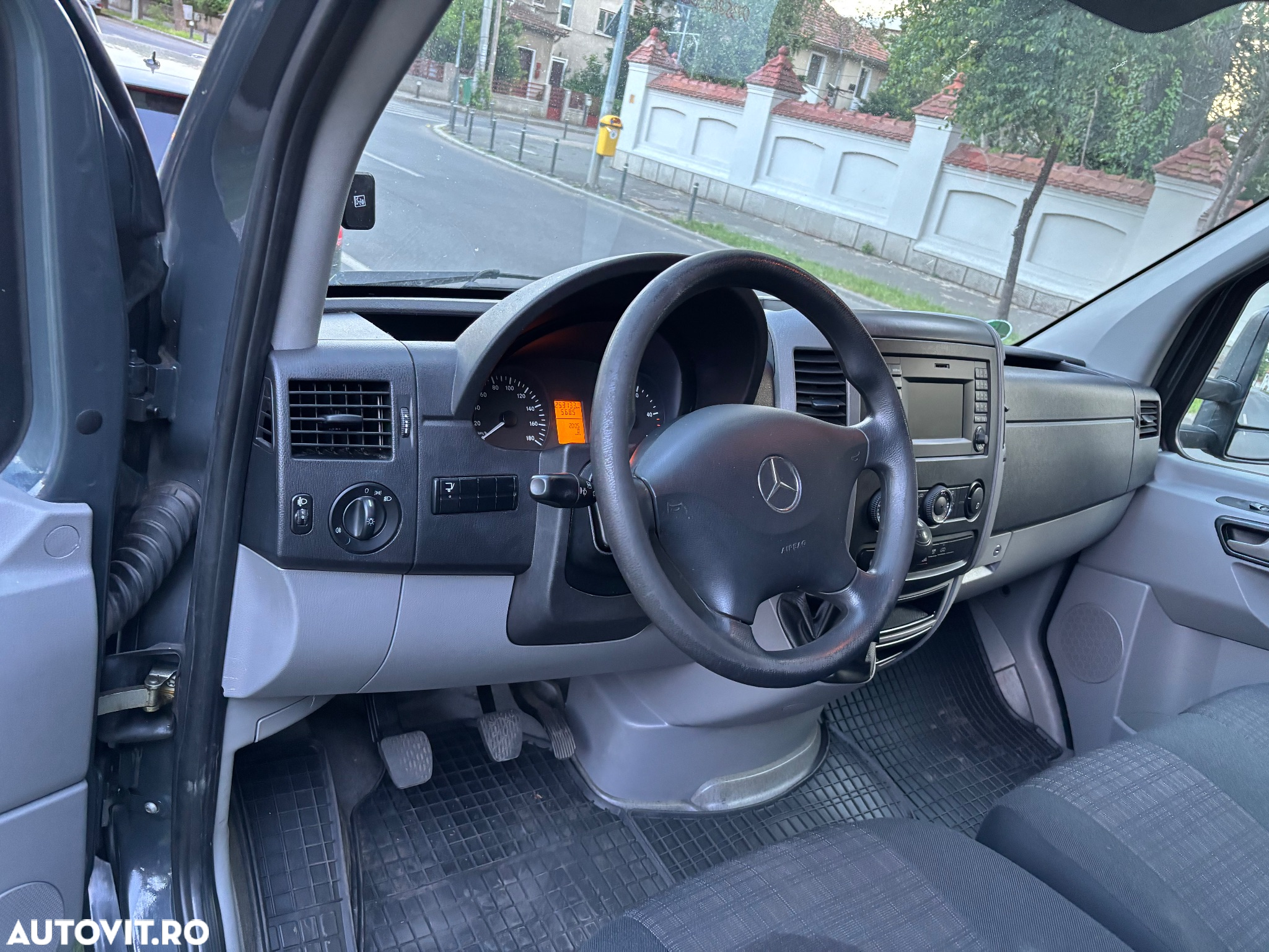 Mercedes-Benz SPRINTER 316 - 10