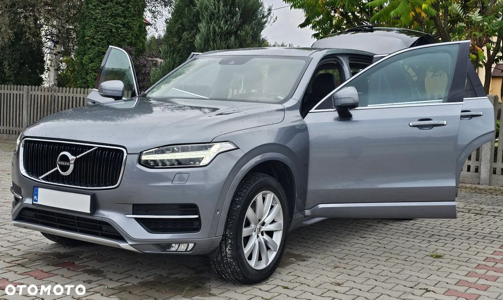 Volvo XC 90 D5 AWD Geartronic Momentum - 18
