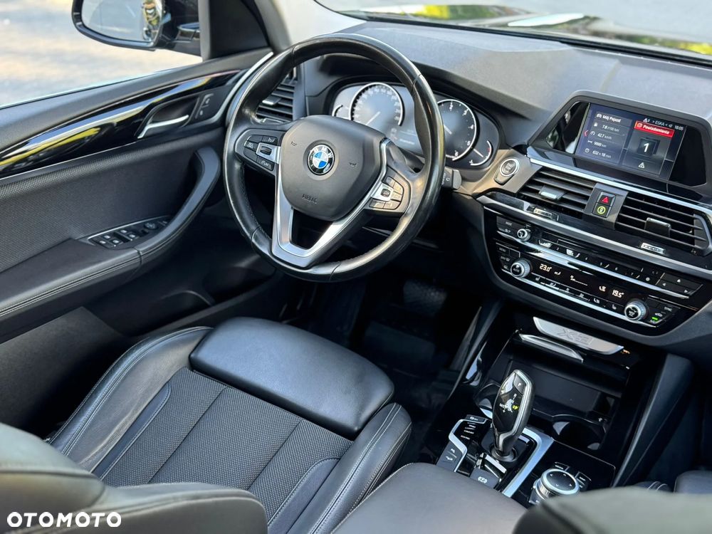 BMW X3 xDrive20d - 16