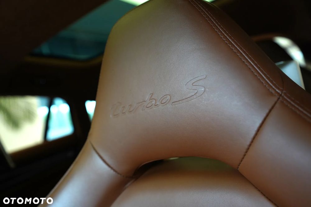 Porsche Panamera Turbo S e-Hybrid - 34