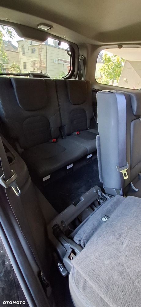 Nissan Pathfinder - 28