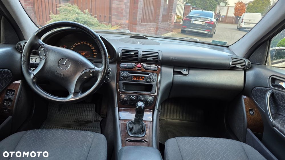 Mercedes-Benz Klasa C - 27