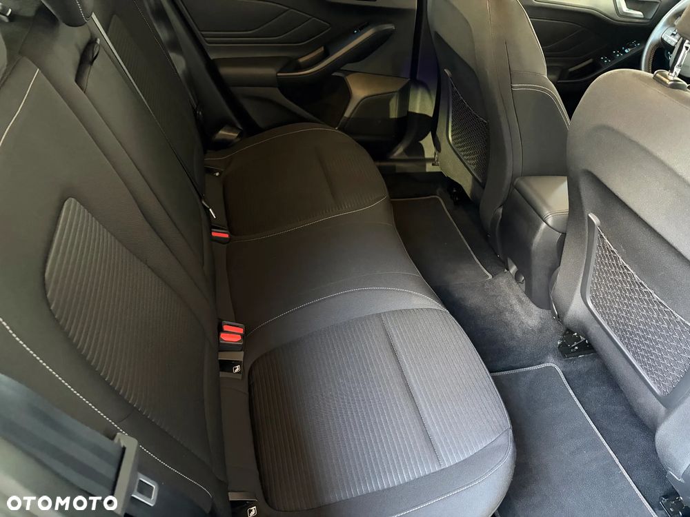 Ford Focus 1.0 EcoBoost Titanium X - 25